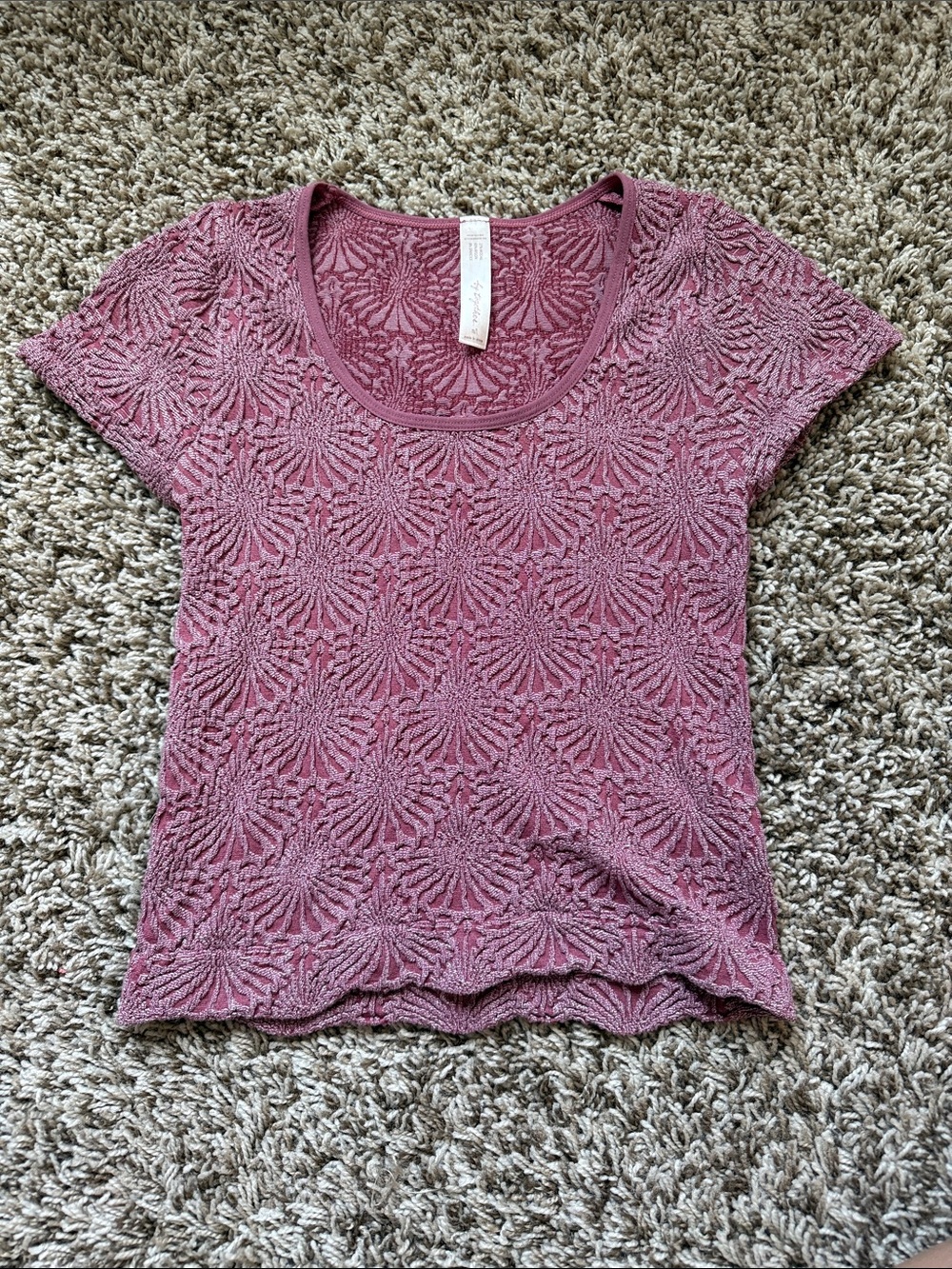 Dry Goods, women’s maroon, short sleeve top.